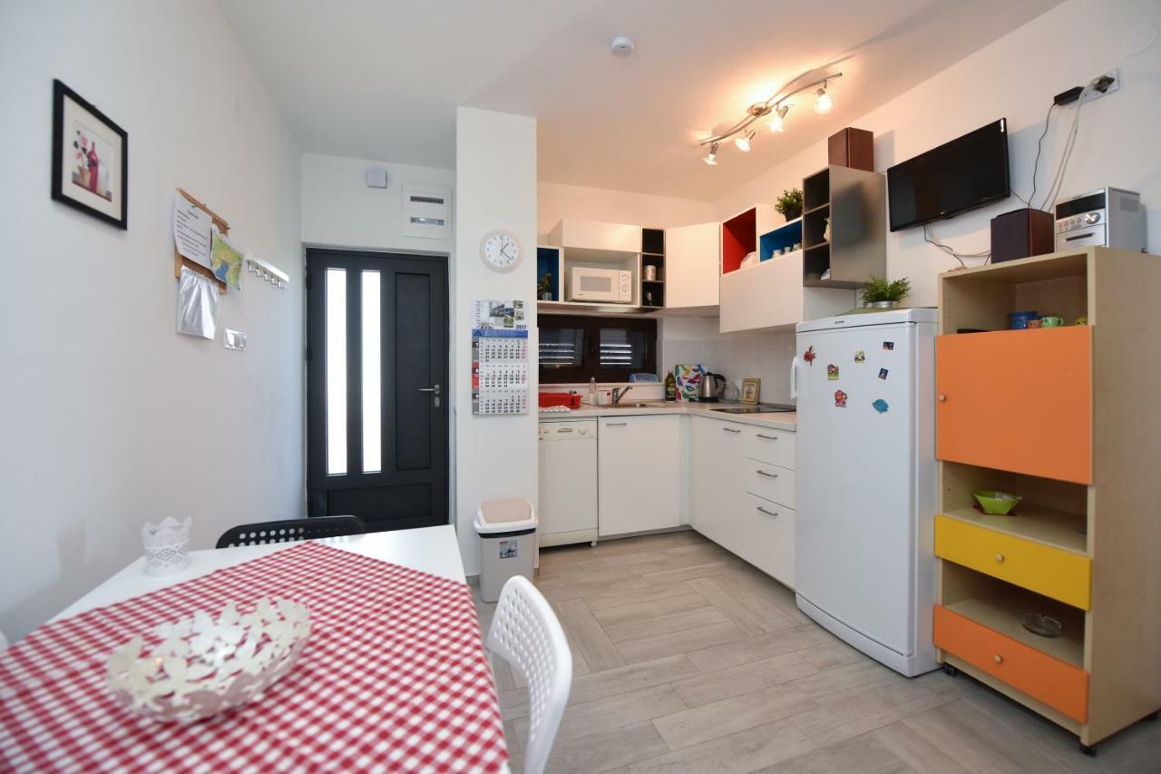 Apartments Enya Novalja Εξωτερικό φωτογραφία