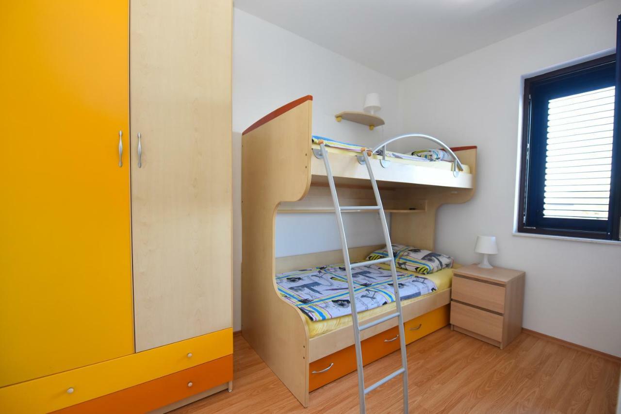 Apartments Enya Novalja Εξωτερικό φωτογραφία
