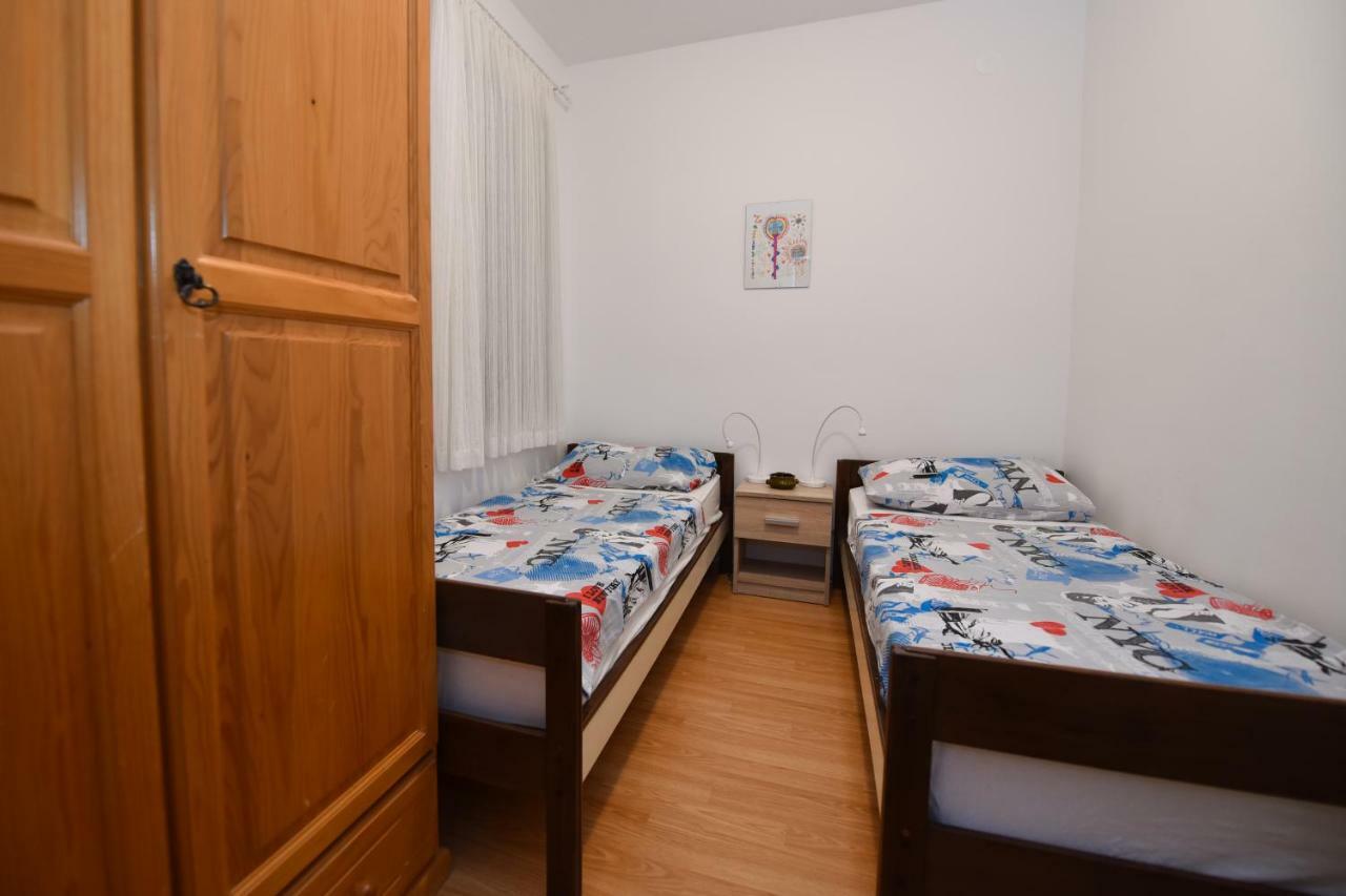 Apartments Enya Novalja Εξωτερικό φωτογραφία