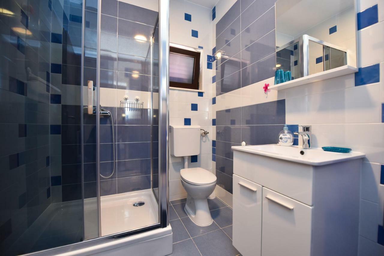 Apartments Enya Novalja Εξωτερικό φωτογραφία
