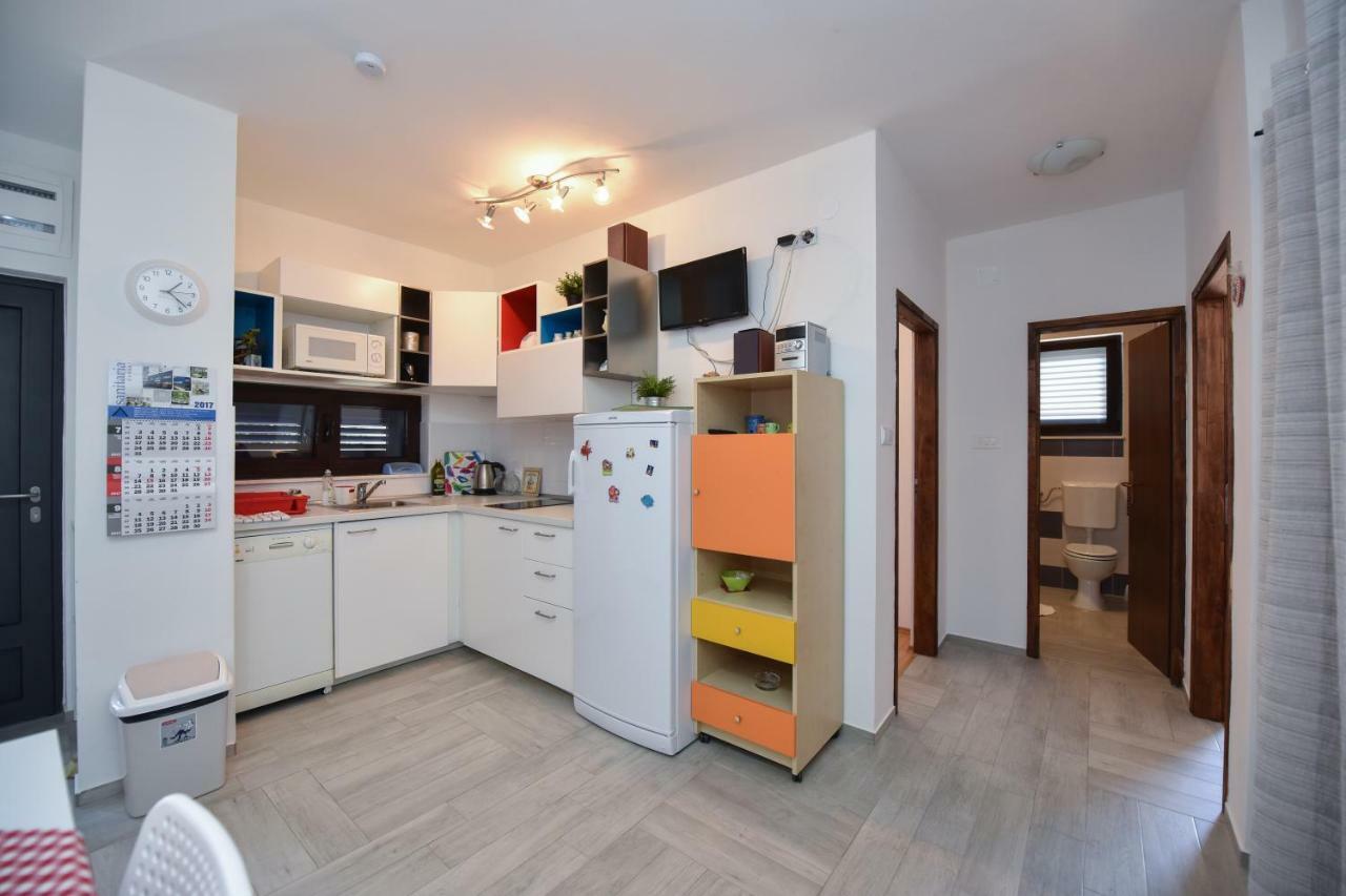 Apartments Enya Novalja Εξωτερικό φωτογραφία